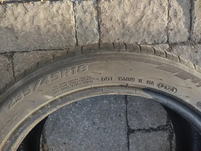 3 pneus Hankook Ventus 235-45R18 excellent état. - Photo 5