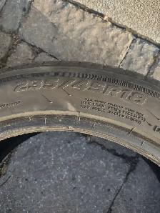 3 pneus Hankook Ventus 235-45R18 excellent état. - Photo 6