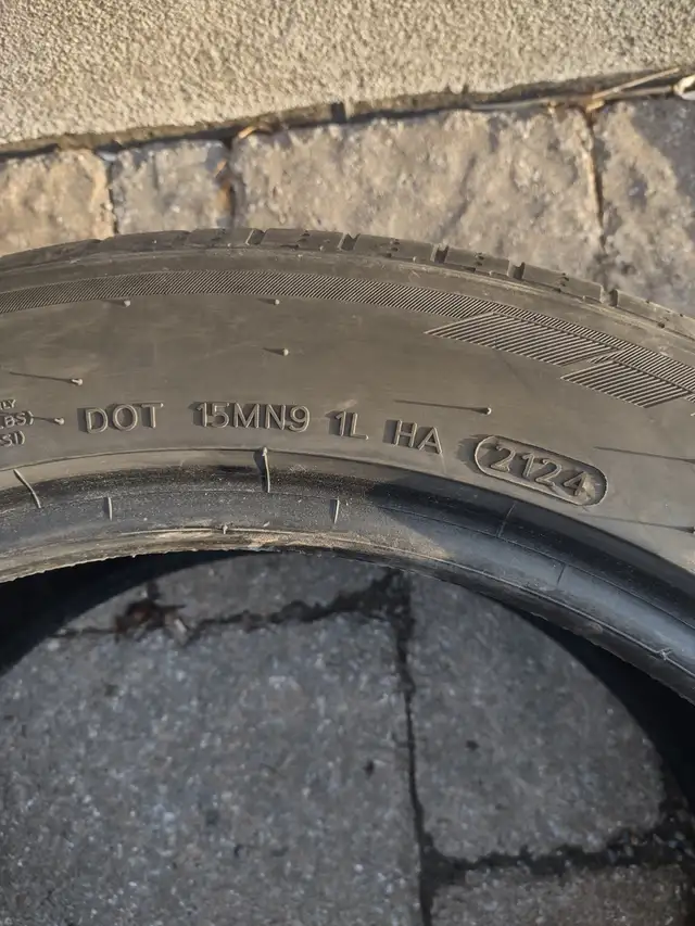 3 pneus Hankook Ventus 235-45R18 excellent état. - Photo 7