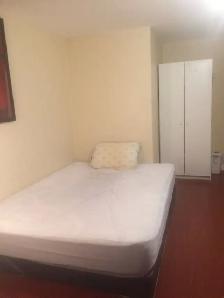 800 1st June Rent Room Eglinton /Martingrove incl laundry, utili