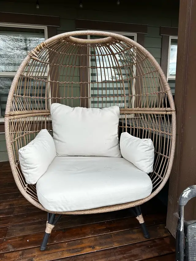 Outdoor Chair - Covered egg style