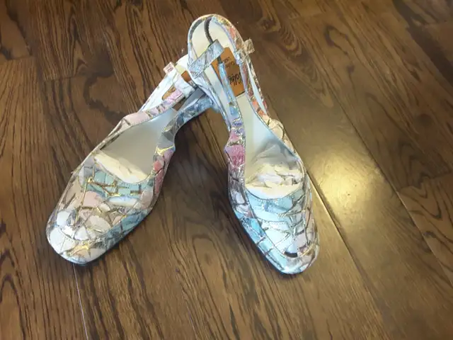 Brand New Women shoes Size 9 - Photo 2