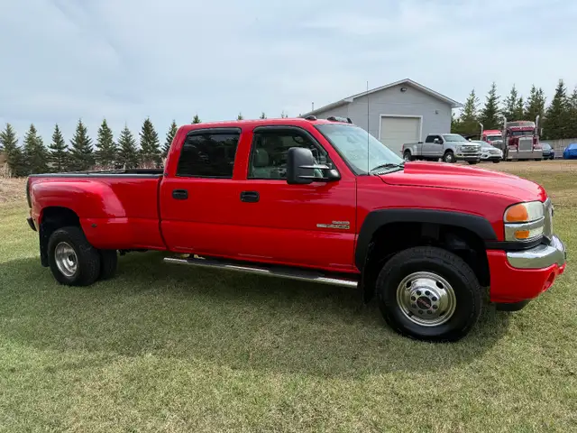 2006 GMC Sierra 3500 - Photo 3