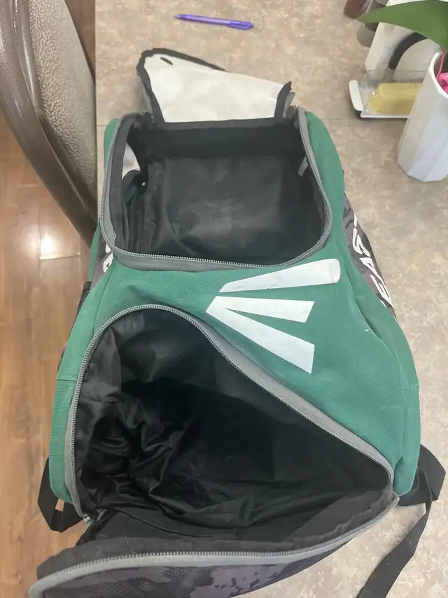 Easton Youth Baseball Backpack - Photo 3