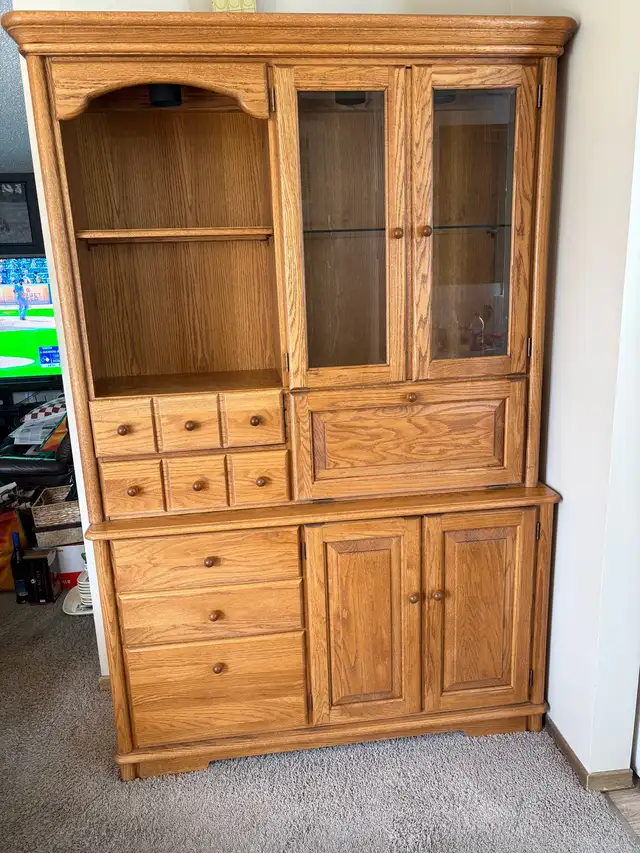 Solid Oak Dining Room Suite