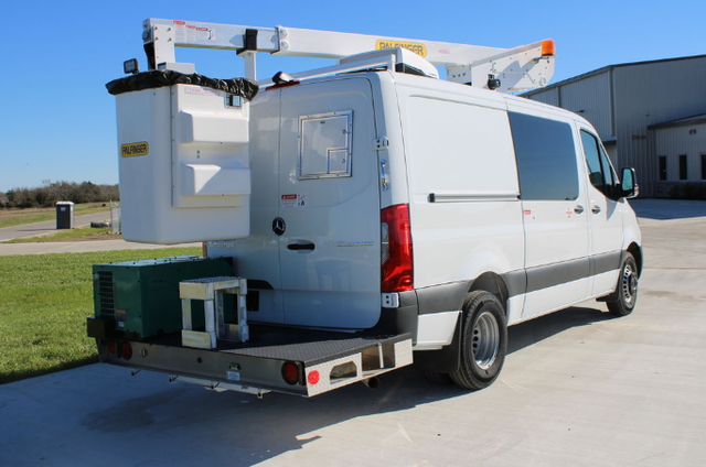 2024 Mercedes 3500XD PALFINGER ETT-29-SNV Bucket Truck - Photo 3