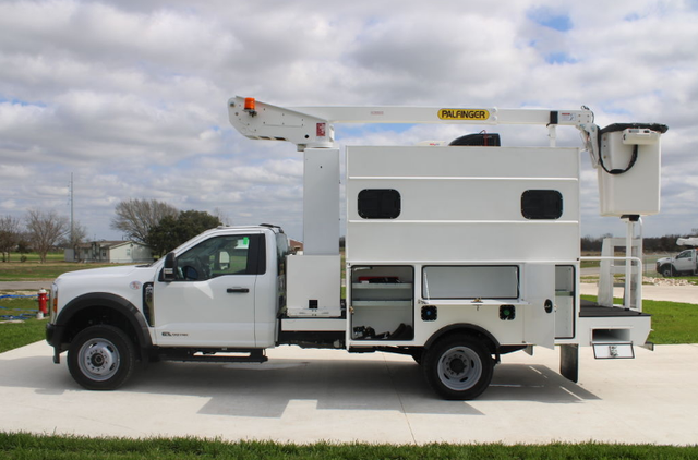 2024 Ford F550 PALFINGER ETT-29-SNT Bucket Truck - Photo 4