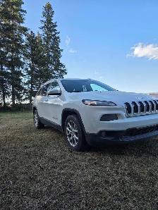 2014 jeep Cherokee North edition