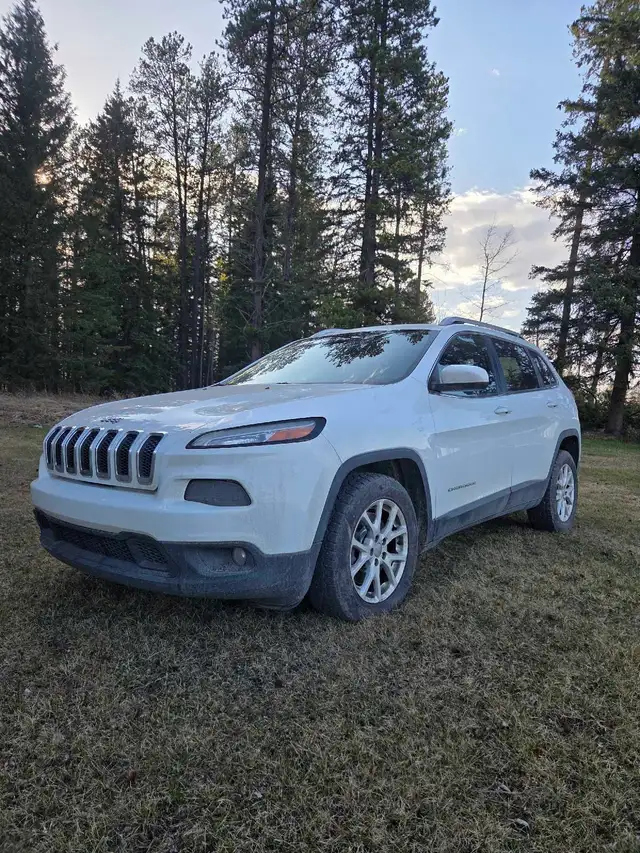 2014 jeep Cherokee North edition - Photo 2