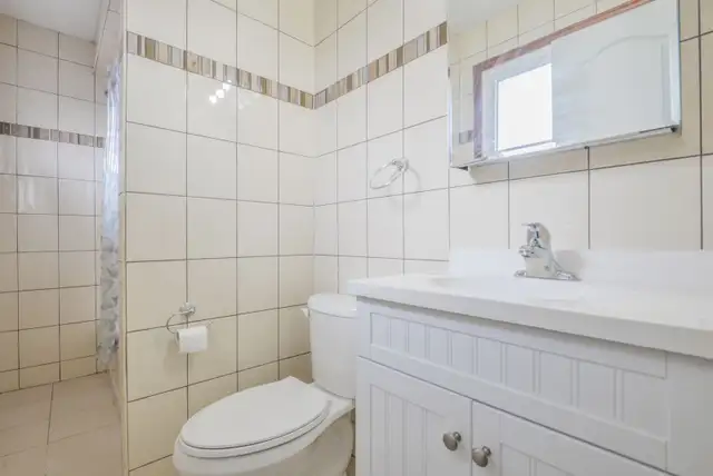 student Rental - Photo 5