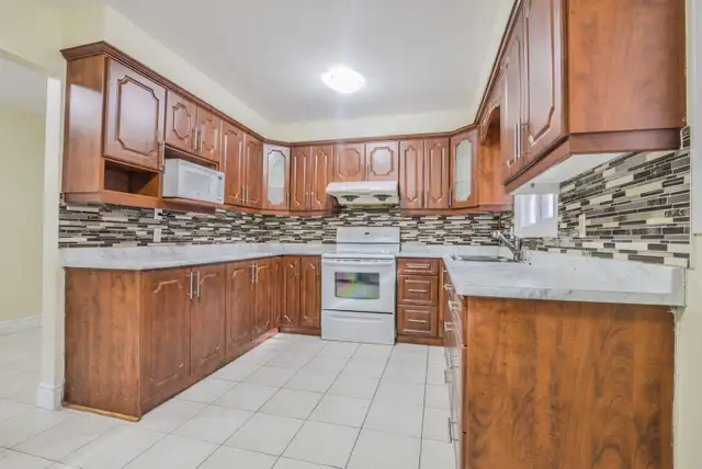 student Rental - Photo 7