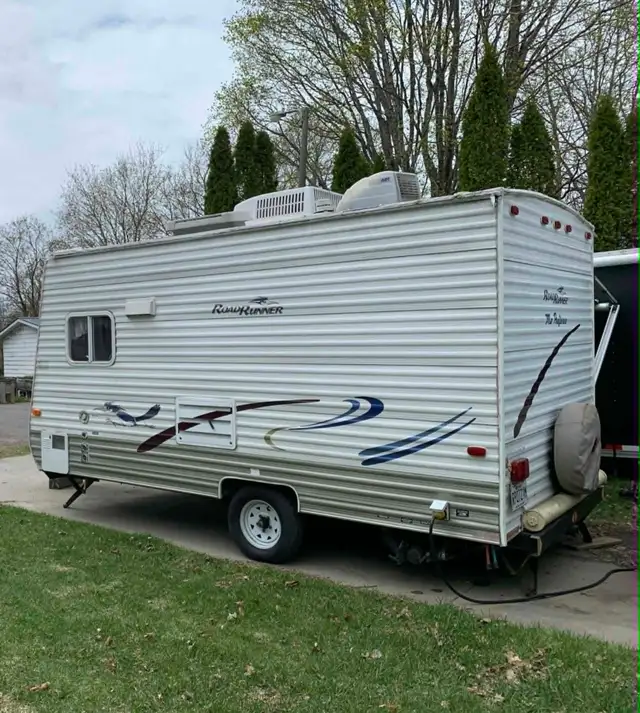 2005 Roadrunner Trailer caravan – Ready for Adventure! ️✨ - Photo 2