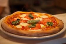 Pizzaiolo pour Pizzeria/Resto Italien à Laval-temps plein - Photo 4