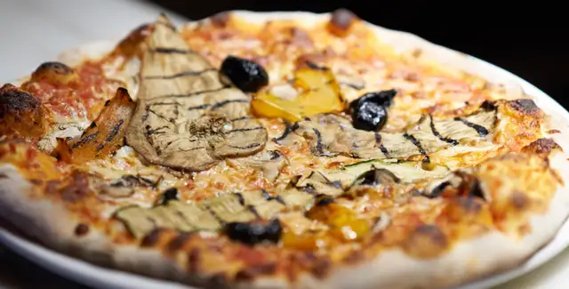 Pizzaiolo pour Pizzeria/Resto Italien à Laval-temps plein - Photo 5