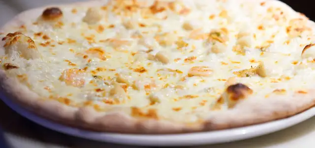 Pizzaiolo pour Pizzeria/Resto Italien à Laval-temps plein - Photo 6