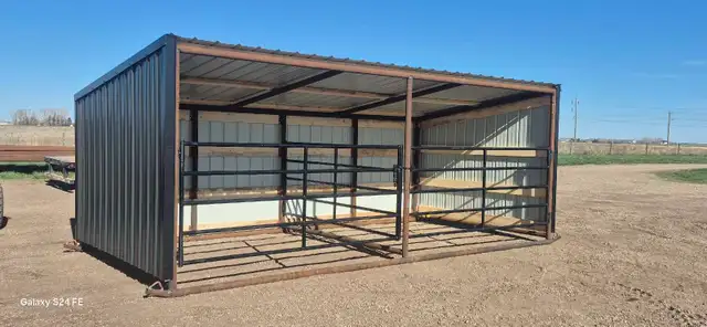 Horse shelter