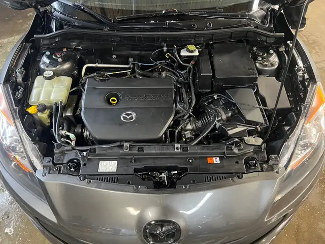 Mazda 3 sedan - Photo 3