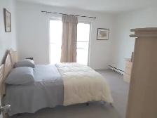 GRANDE CHAMBRE MEUBLÉ À LOUER À MONTRÉAL