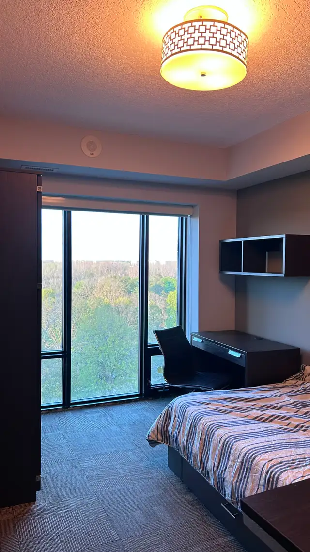 Modern 1 Bedroom Sublet Near Western-Richmond & Windermere