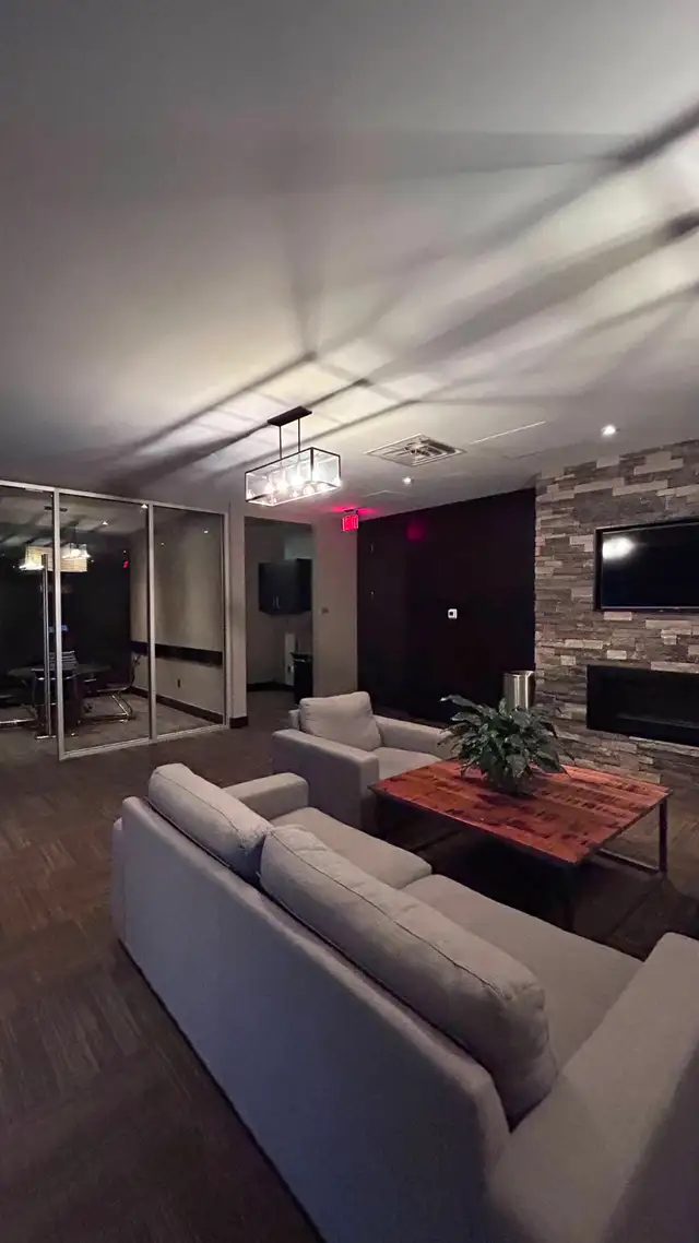 Modern 1 Bedroom Sublet Near Western-Richmond & Windermere - Photo 10