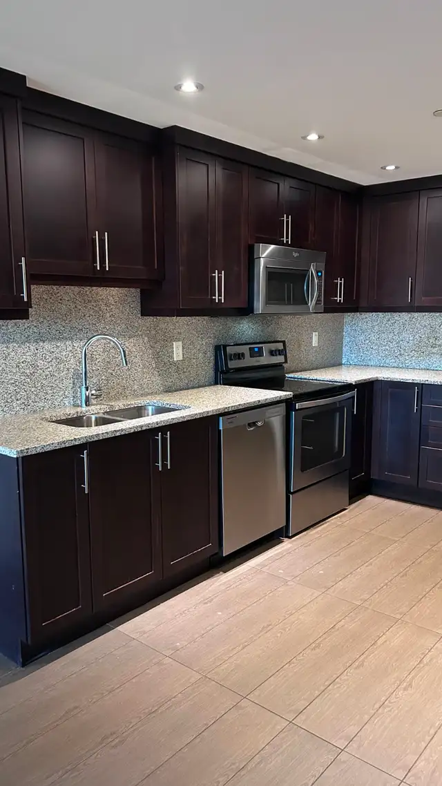 Modern 1 Bedroom Sublet Near Western-Richmond & Windermere - Photo 16