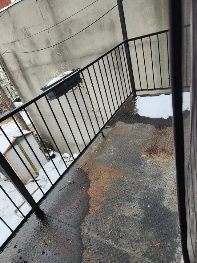 Large 3 1/2  near metro Frontenac,rue Wurtele,Montreal,$1385 - Photo 8