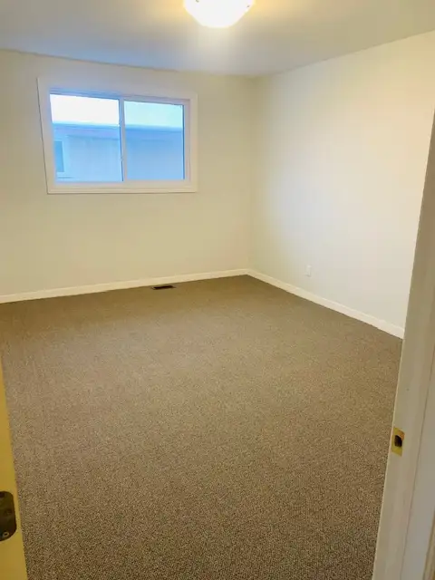Spacious 3-Bedroom Apartment - Photo 8
