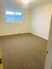 Spacious 3-Bedroom Apartment - Photo 8