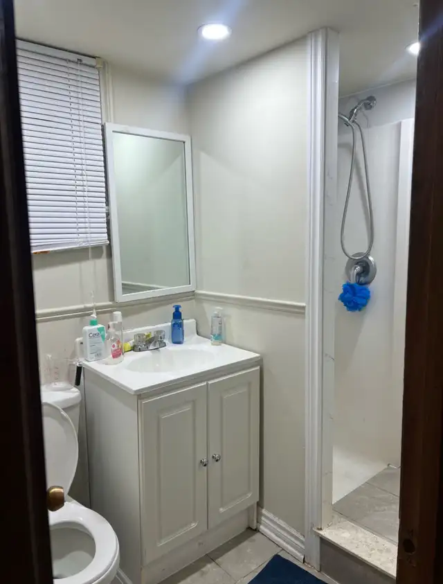 Room for Rent - $600 - Females Only - Photo 6