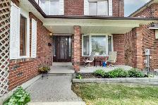 - Mississauga Dixie Road/ Eglinton Ave 4 bedrooms detached house