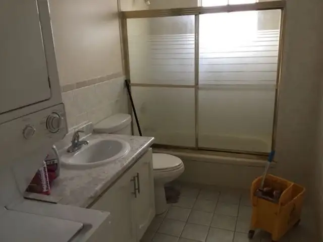 Room for Rent - ONLY for Females - Photo 8