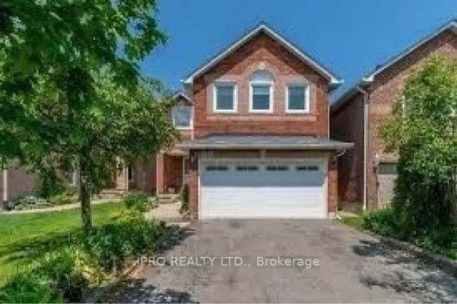 2 Bed/1 Bath with 2 Parking Basement Apartment In Mississauga