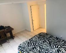 Two Bedroom Basement apartment for rent in Scarborough - Photo 6