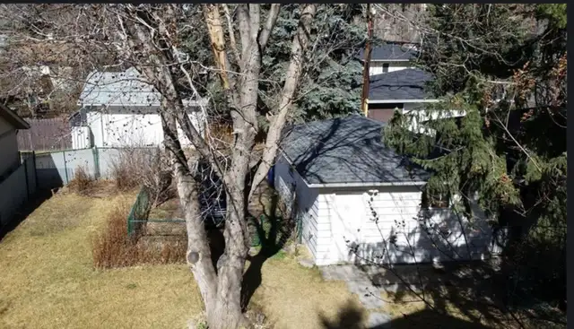 RENOVATED PARKDALE HOME – 5-MIN WALK TO FMC HOSPITAL - Photo 3