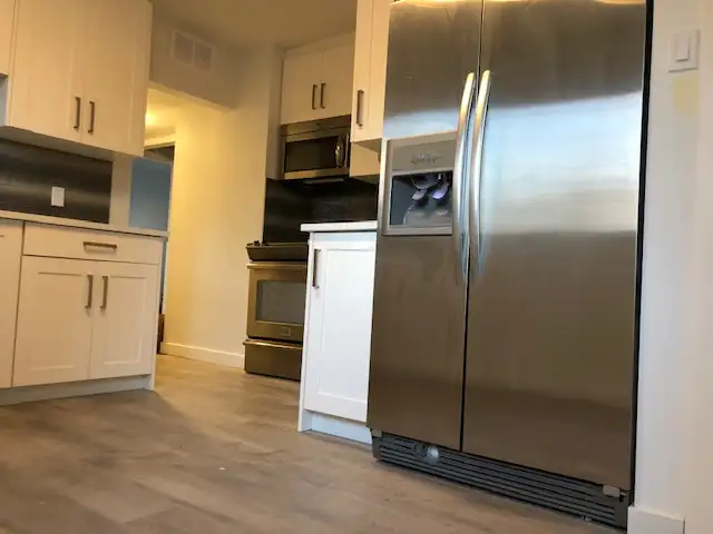 RENOVATED PARKDALE HOME – 5-MIN WALK TO FMC HOSPITAL - Photo 8