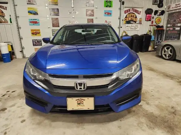 2018 Honda Civic Sedan LX MANUAL/REAR CAMERA - Photo 2