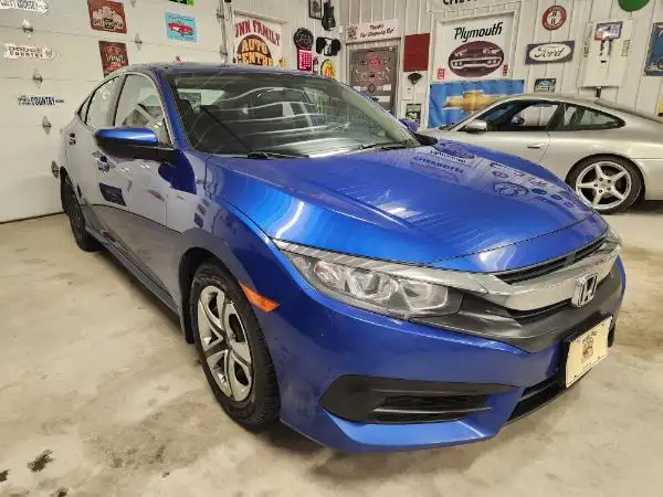 2018 Honda Civic Sedan LX MANUAL/REAR CAMERA - Photo 3
