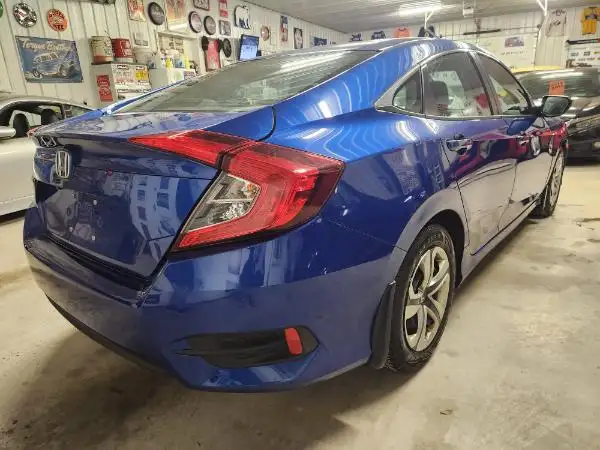 2018 Honda Civic Sedan LX MANUAL/REAR CAMERA - Photo 6