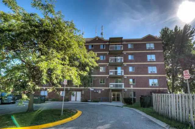 Fanshawe College Rental - Prime Location - Photo 8