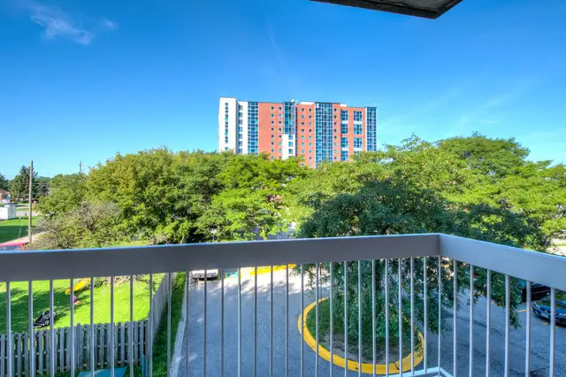 Fanshawe College Rental - Prime Location - Photo 9