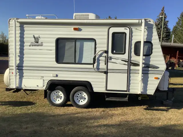 16 FT.  FOUR SEASON  NASH TRAILER