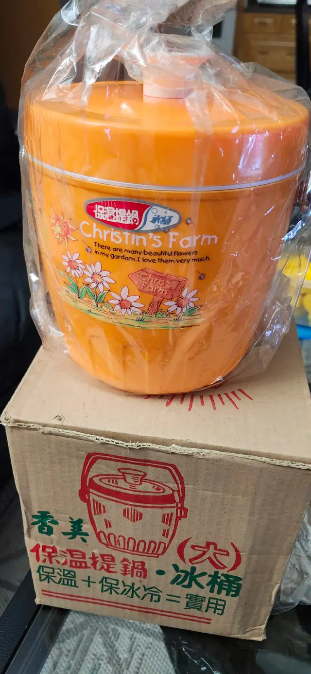 Brand NEW Rice warmer containers
