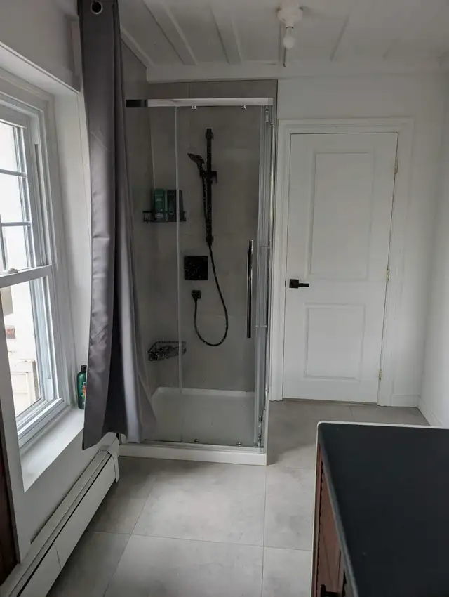 Grande maison centenaire de 9 chambres et 3 salles de bain Lévis - Photo 4