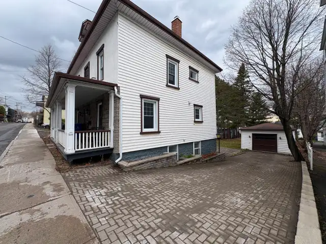 Grande maison centenaire de 9 chambres et 3 salles de bain Lévis - Photo 22