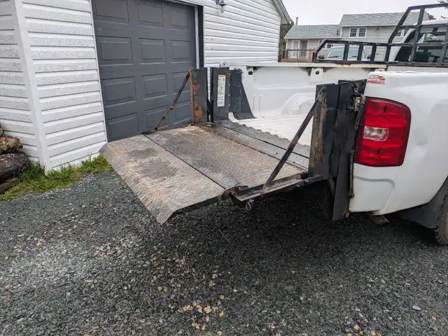 Chevrolet Silverado 1500 - Photo 4