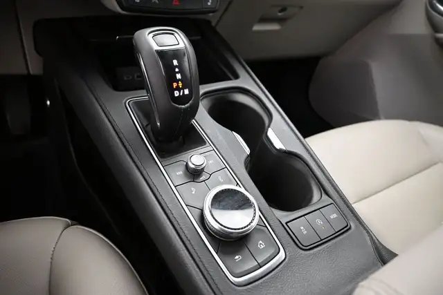 2019 Cadillac XT4 Luxury Leather I Heated Seats I Apple CarPlay - Photo 7