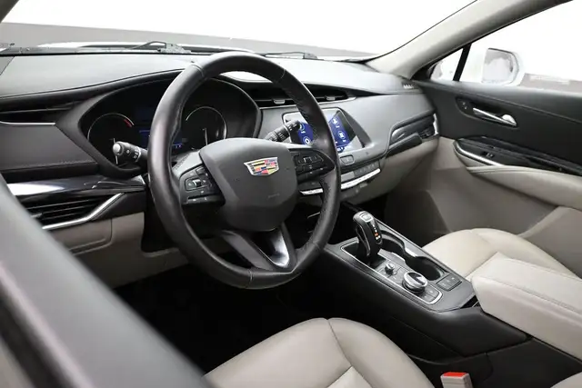 2019 Cadillac XT4 Luxury Leather I Heated Seats I Apple CarPlay - Photo 13