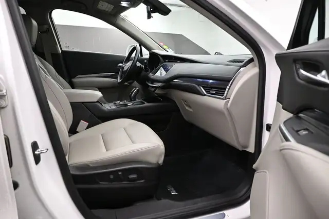 2019 Cadillac XT4 Luxury Leather I Heated Seats I Apple CarPlay - Photo 26