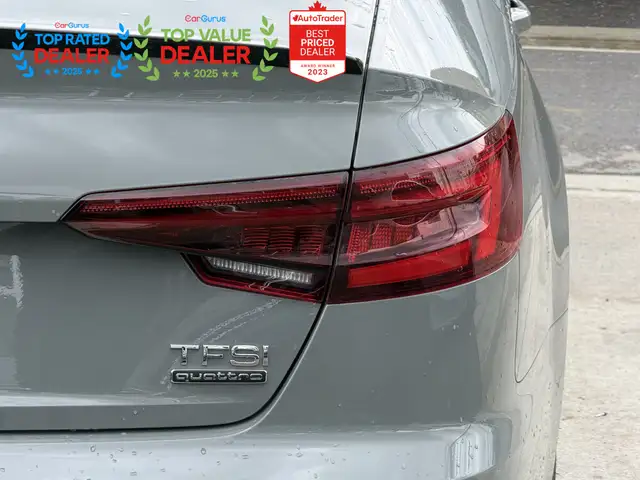 2018 Audi A4 PROGRESSIV S-LINE | SUNROOF | NAVI | LOADED - Photo 9
