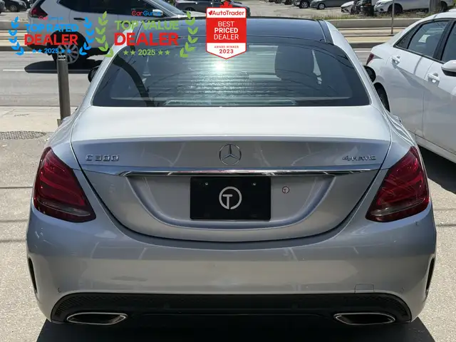 2016 Mercedes-Benz C-Class //AMG PKG | PANO | NAVI | LOADED - Photo 9